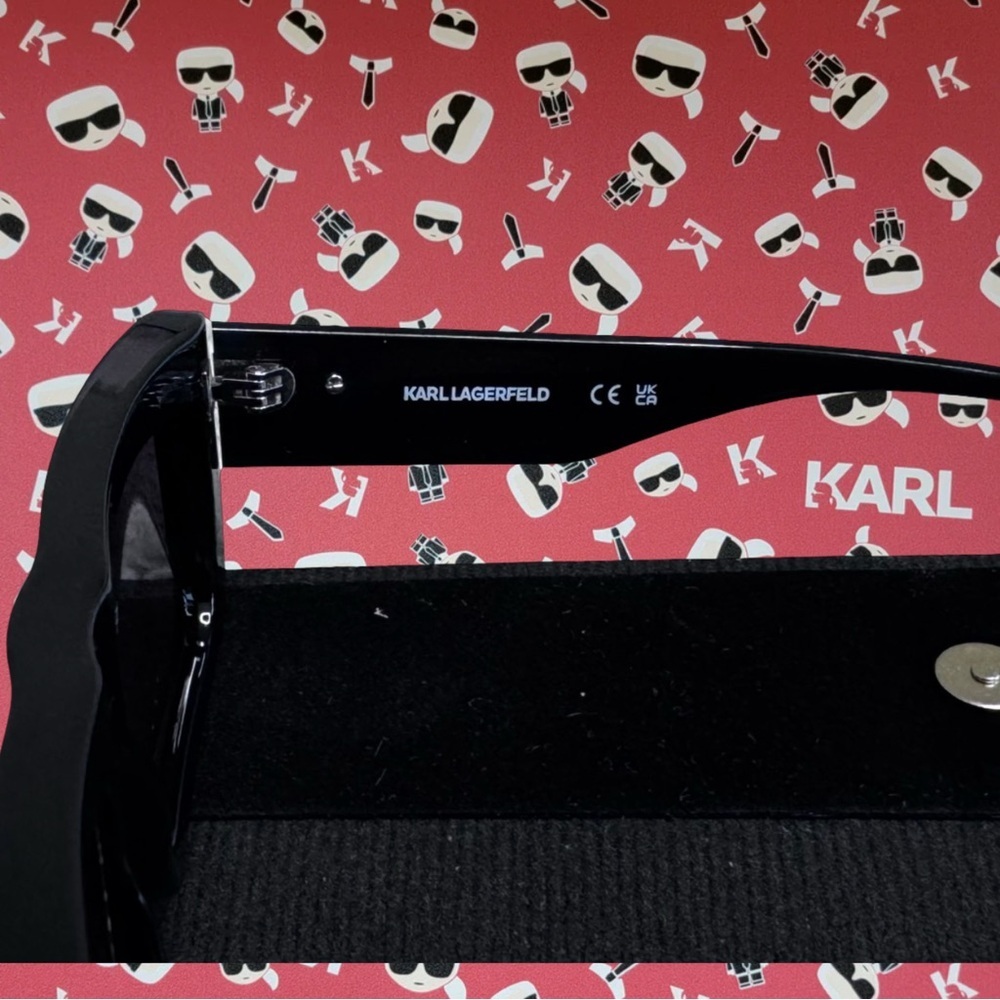 Karl Lagerfeld Chunky Rectangle
Sunglasses - KLJ6147S - Picture 3 of 7